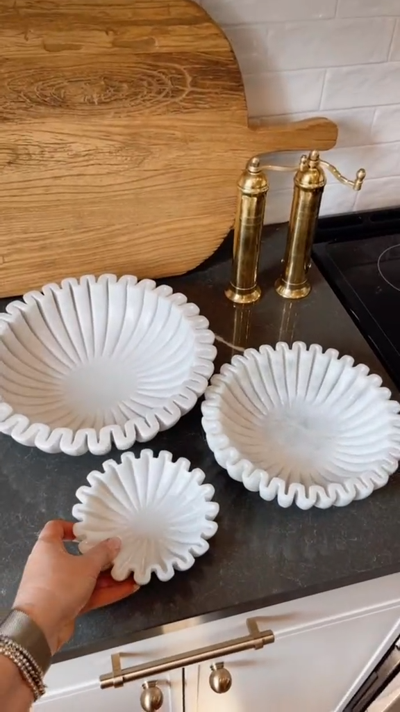 Marble Fluted Scalloped Bowl